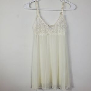 Victoria's Secret Sheer Lace Slip Womens Size M Ivory Adjustable Straps Vintage